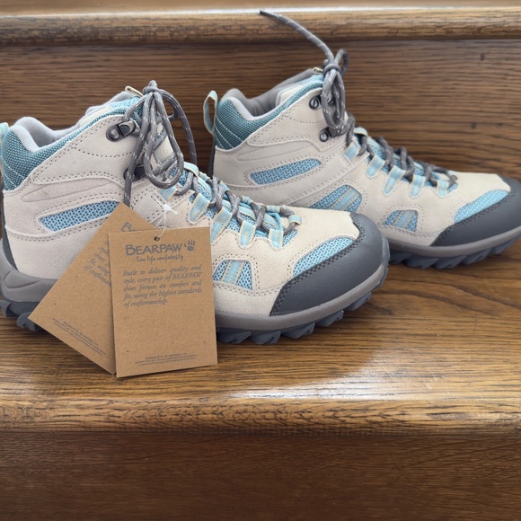 Bearpaw Hiking Boots Ridgewood Suede Waterproof Trails 9 NWT - Picture 2 of 10